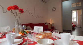 Red Flat In Rome - Image 4
