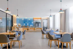 Home Inn Neo Qiongzhong March 3 Plaza Branch - Image 2