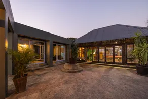 Fever Tree Guesthouse - Image 5