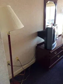 All Day Inn - Image 3
