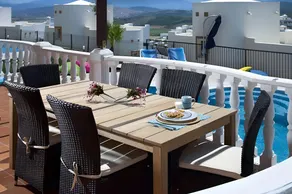 Bodrumda 3 Yatak Odalı Havuzlu Lüks Villa - Image 5