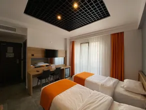 MOPE Hotel - Image 2