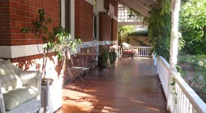 Lakeside Bed & Breakfast - Image 4
