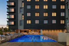 Marriot Airport Hotel - Image 4