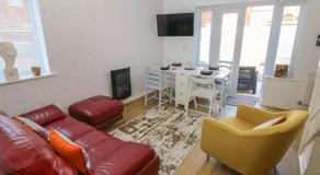 Ty Bach Twt Llanelli - Image 2