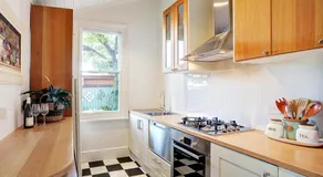The old Chiltern bank BnB - Image 4