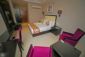 Royal Inn - Image 4