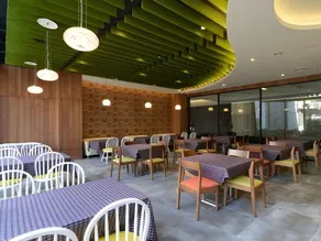 Grand Crystal Hotel - Image 4