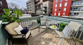 4 Bedroom Home in Best Location Parking Fireplace Back Yard Pets Welcome - Image 4