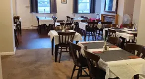 Highlander Hotel - Image 3
