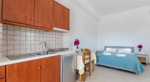 Crystal Naxos 2 Apartments at Mikri Vigla - Image 2
