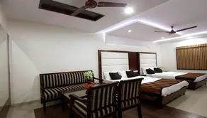 Hotel Hridey Inn - Image 2