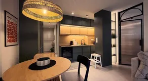 Central Luxury Sea View Apartment - Image 3