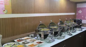 Beethoven Express Hotel - Image 2