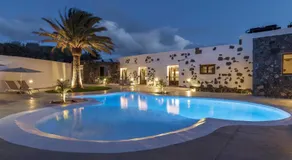 C18 Ramon Apt, La Casa del Medianero - Image 3