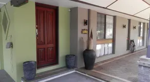 The Hideaway Luxury B&B Retreat - Image 4