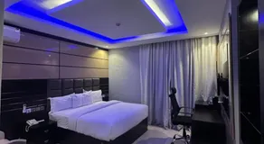 Grand Riviera Hotel - Image 2