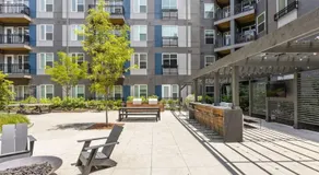 CozySuites at East Washington - Image 5