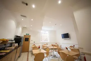 St George's Inn Victoria - Image 5