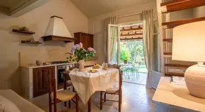 Agriturismo Tra gli Ulivi, Chiappini Winery - Image 4