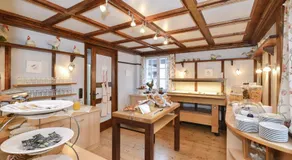 Hotel Kellhof - Bed & Breakfast - Image 3