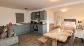 Toote Suite - Image 3