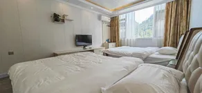 Hua Hin Business Hotel - Image 2