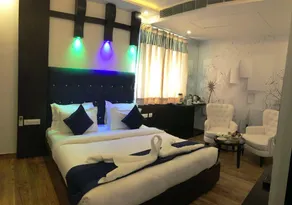 Hotel Pearl Blue - Image 2