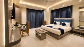 Marina Executive Rooms - Image 3