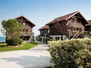 Attractive, rustic apartment in the termal town of Evian - Image 3