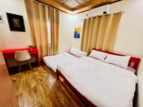 Delia's Guest House - Image 2