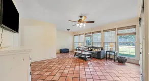 Group Getaway in a Grand Historic Home 15 minutes to Fort Benning Sleeps 10 - Image 4