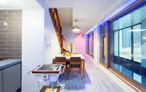 NJ Pool Villa - Image 3