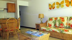 L'Esperance Hotel - Image 2