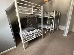 Brighton Central Home with free parking - Image 3