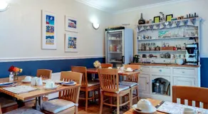 Cheriton Guesthouse - Image 3
