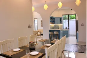 New and spacious villa with 3 private bedrooms and swimming pool, 5 minutes to Han river, free parking - Image 3