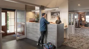 Sovereign Hill Hotel - Image 3