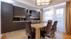 The Queen Luxury Apartments - Villa Giada - Image 2