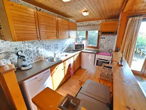 Beautiful chalet for 4 pax quietly located with a beautifully landscaped garden - Image 5