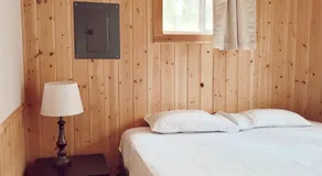 Cabin 4 | Moonbeam - Image 2