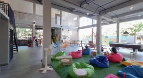 Beach Hut Hostel - Image 3