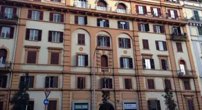 In the Center of Rome - Image 4
