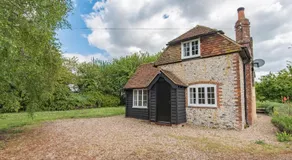 Crow Cottage by Bloom Stays - Image 4