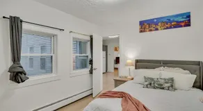 Entire renovated one-bedroom apartment - Image 3