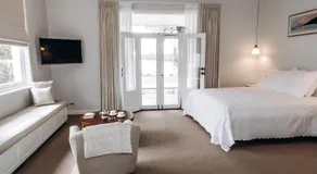 Winniston Lodge Luxury Accommodation - Image 2