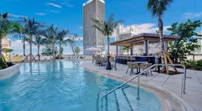 New 2-Bdrm Downtown Miami Apartment with Bay Vista - Image 3