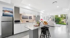 3BR Petersham 3 Baths Ducted Aircon - Image 5