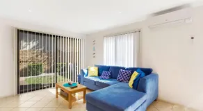 Townhouse in the heart of Port Stephens - Image 2