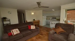 Unit 2 5 Pilot St Yamba - Image 2